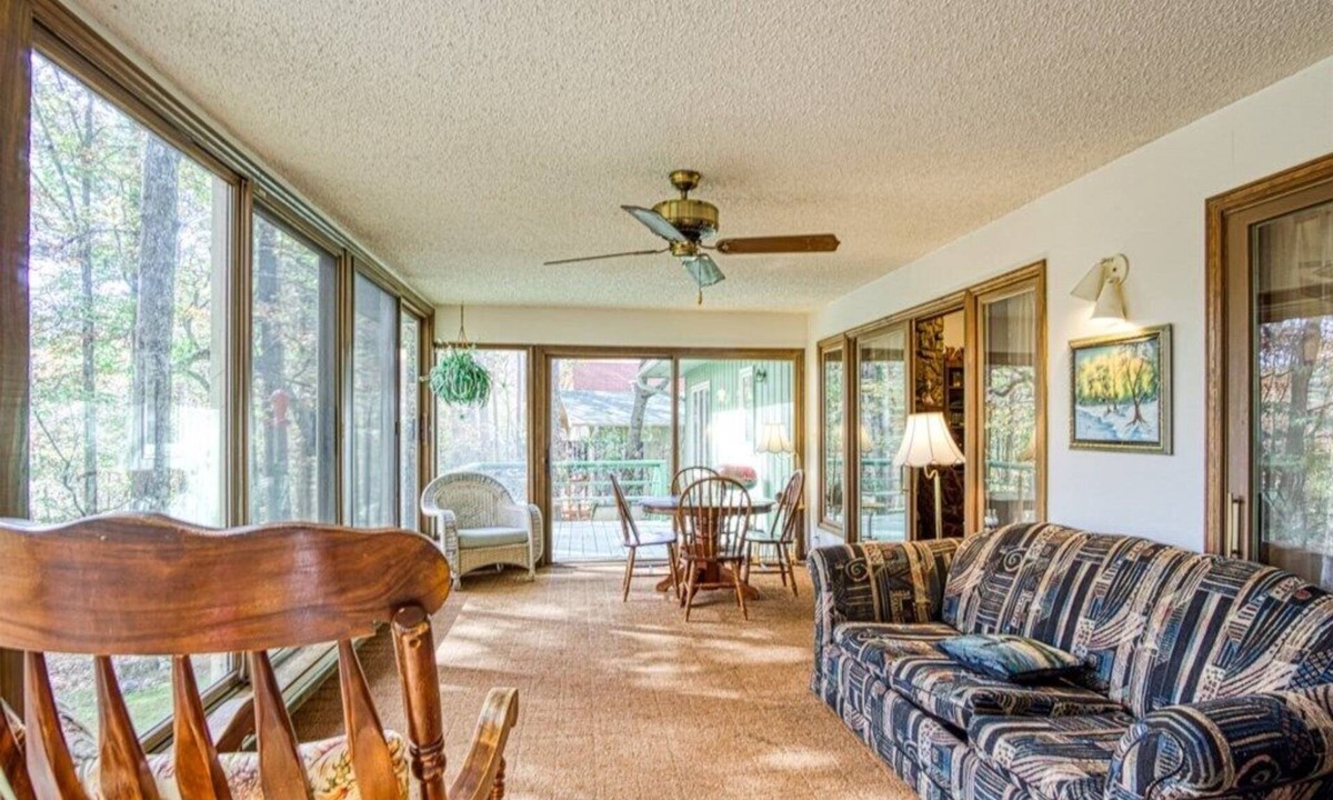 Hot Springs Village House | 01114 - 14 South Badalona Drive