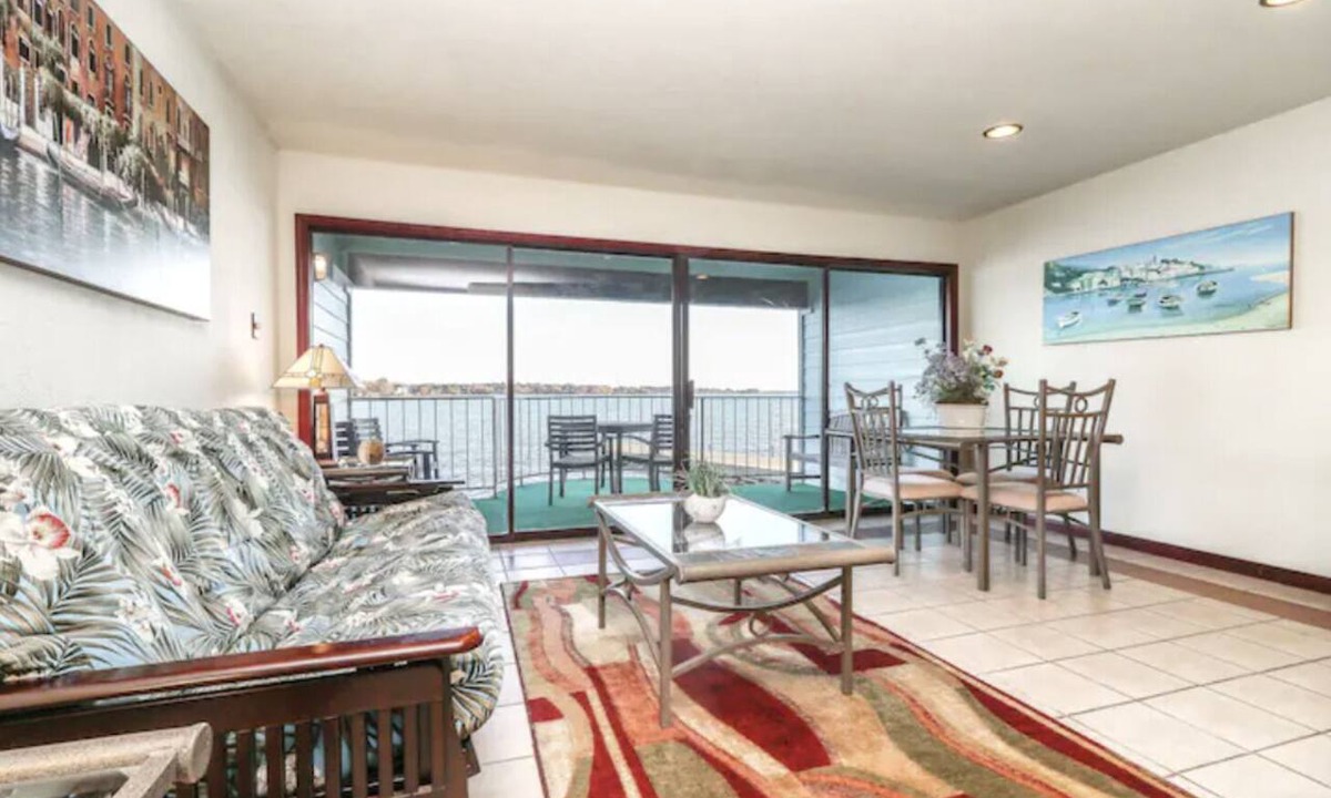 Seven Coves Condo | 1 Bedroom with Private Waterfront Balcony