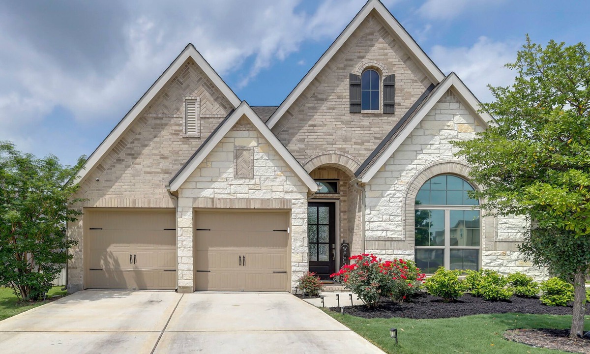 Manor House | 10 Min From Austin! High-End Home w/Nice Backyard