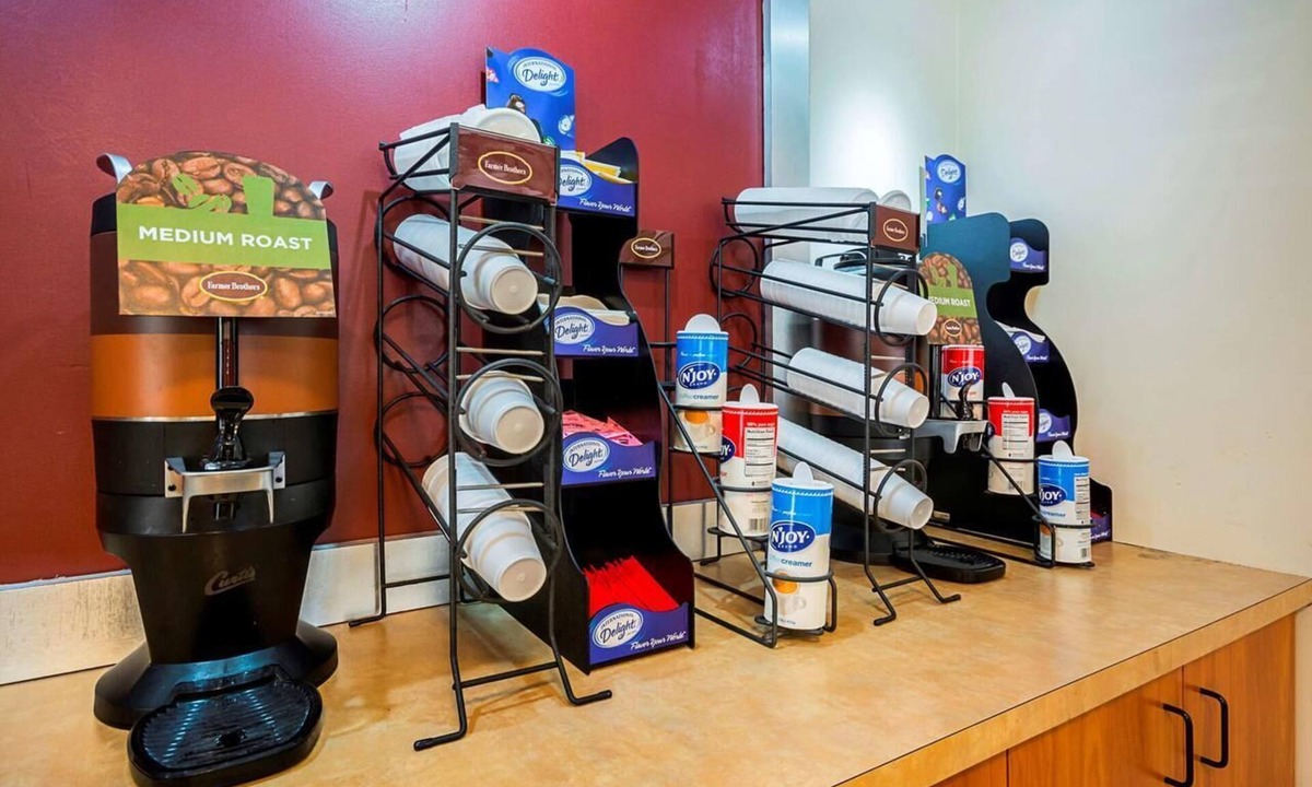 Las Colinas Hotel | 2 Affordable DFW Stay! Pet-Friendly | Free Parking/Shuttle | Close to Six Flags
