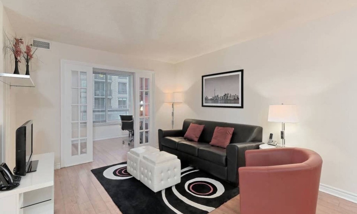 Downtown Toronto Apartment | 2 Bedroom/2 Bathroom Suite