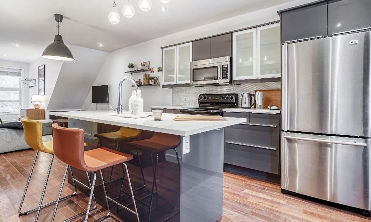Rosemont-La Petite-Patrie Apartment | #225 Georgious, Spacious Apt, in Rosemont