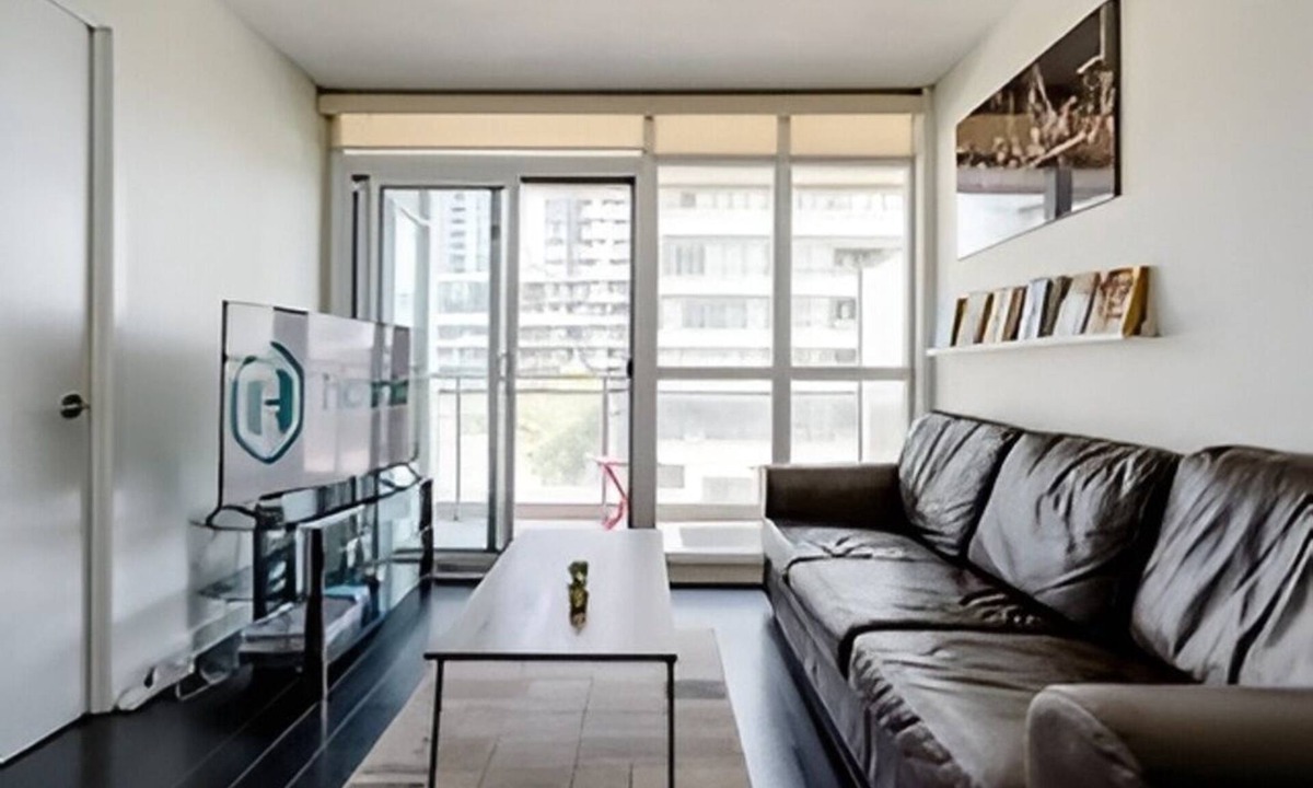 CityPlace Condo | 2BD 1 Bath 4 Guests Parking Balcony Near CN Tower Downtown—By Hostia