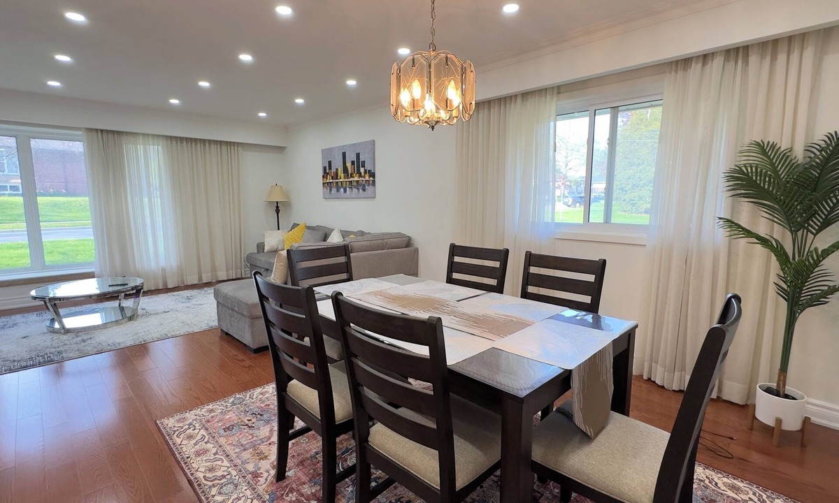 Ben Jungle House | 3 Bed 2 Bath Bungalow, easy commute, 30 min to DT