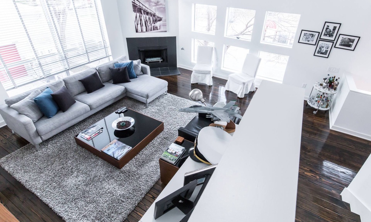Old East Dallas House | 3 Bed/2 Bath! Downtown Dallas Condo, Elegant, Modern, Peaceful. See Reviews!