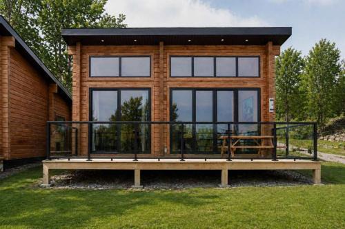 Harwood House | 3-BR Lakefront Cottage Rice Lake #3