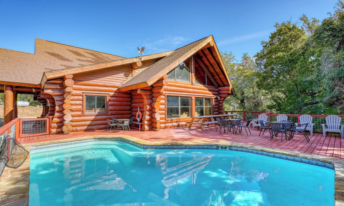 Marble Falls Cabin | 4BR Retreat w/pool- pool table Wheelchair Acc