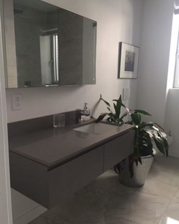 Outremont Apartment | #63 Gorgeous Upscale APT in Outremont
