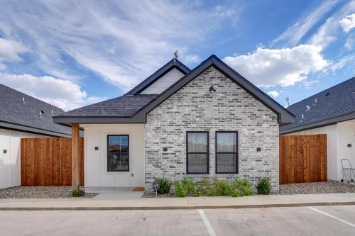 San Angelo House | 7 Mi to AFB: Central & Modern San Angelo Home