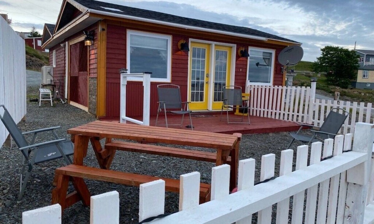Port Rexton Cabin | Adorable 2-bedroom guesthouse with an amazing view