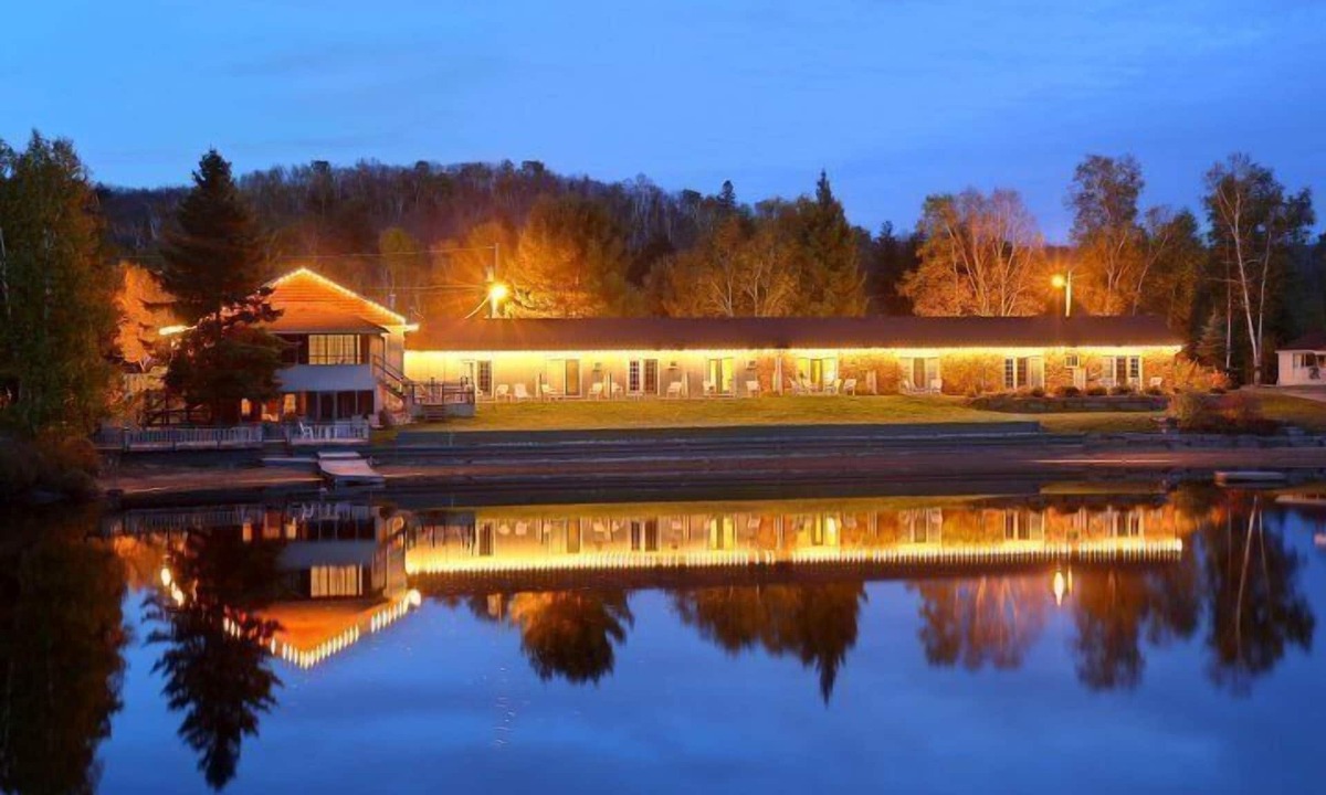 Algonquin Highlands Hotel | Algonquin Lakeside Resort