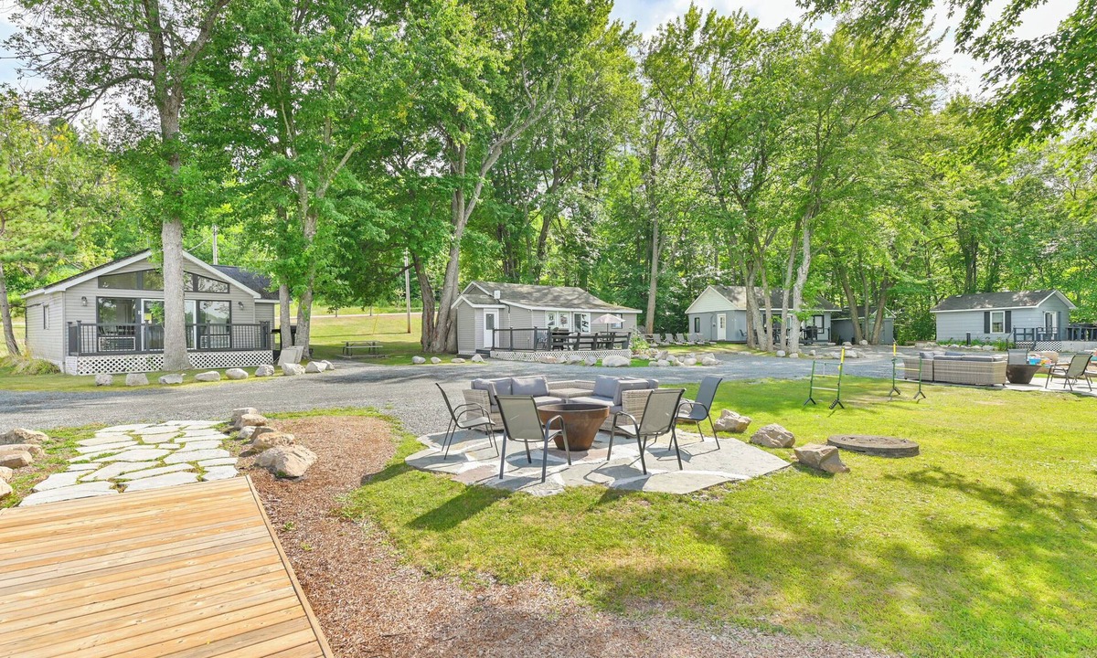 Centre Hastings Cottage | All Four Lakefront Cottages w Large Dock & Fire Pits included in this booking.