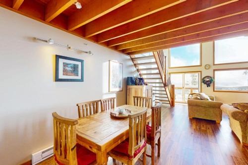Snow Pine Estates Ski Chalet | Arolla Chalet C