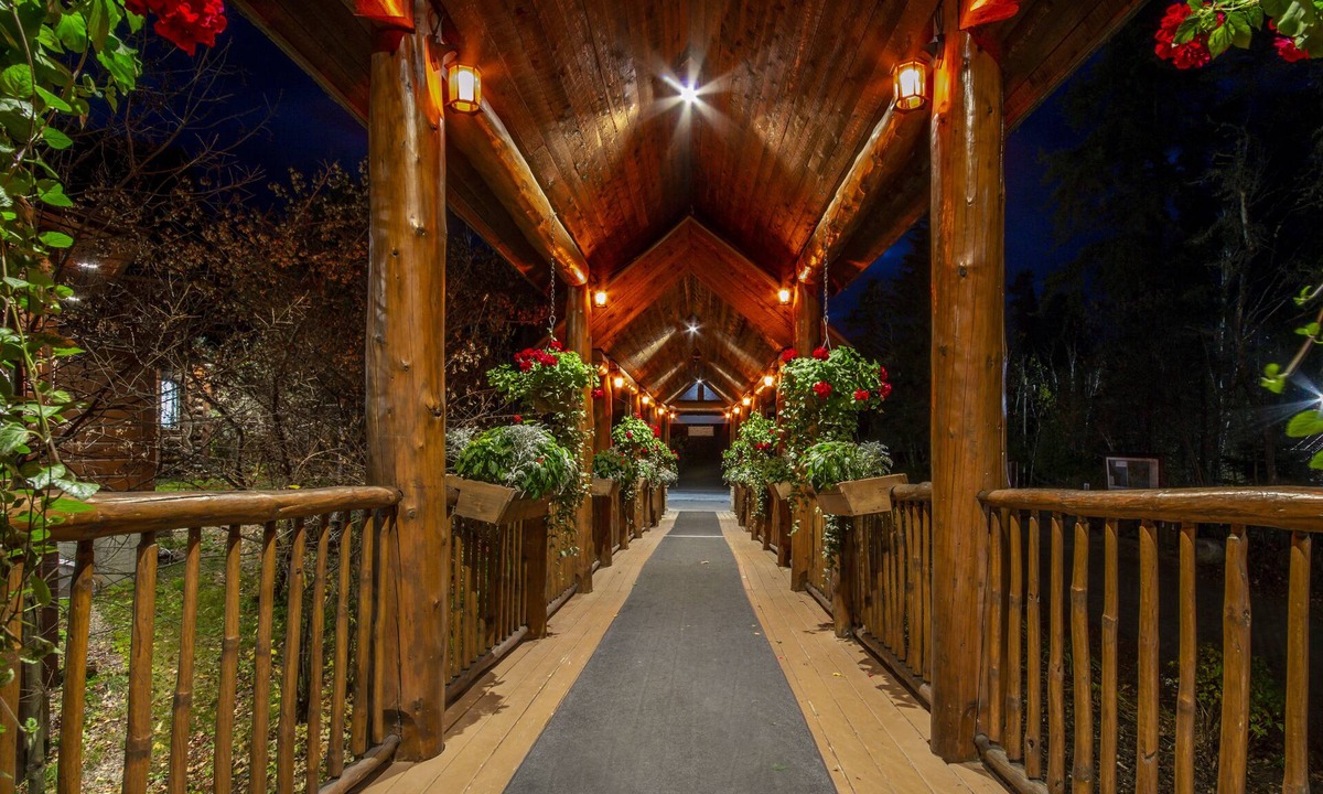Saint-Michel-des-Saints Hotel | Auberge du Lac Taureau