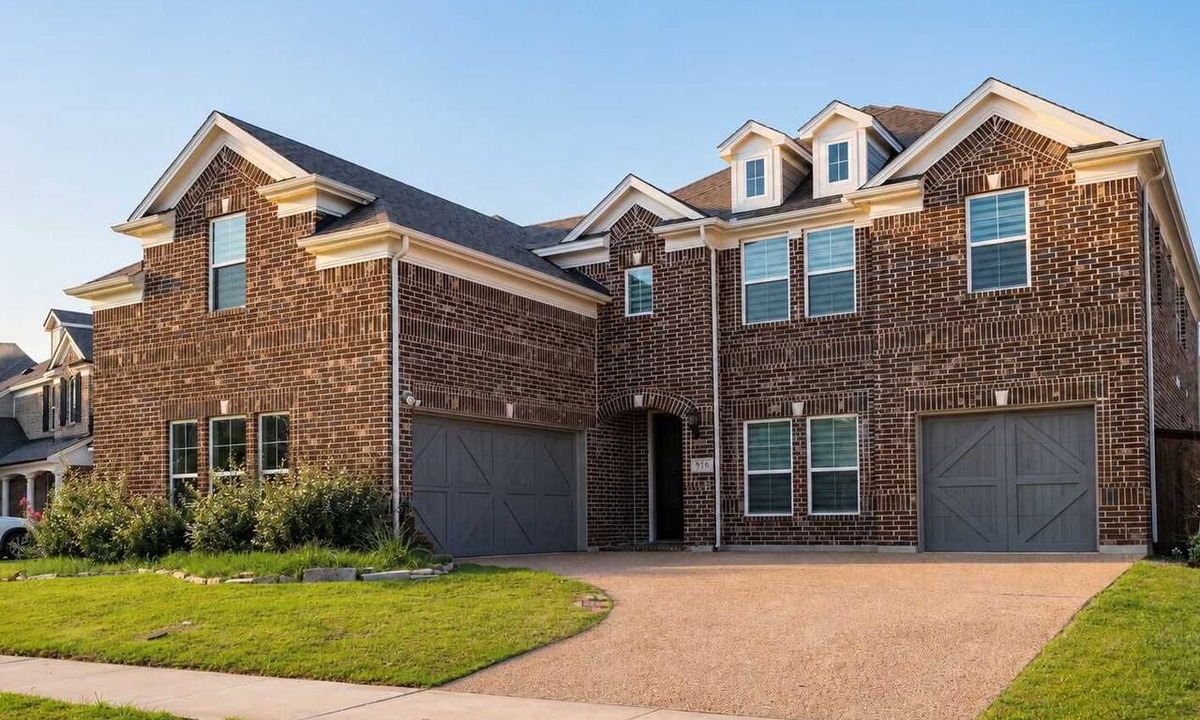 Aubrey House | Aubrey 5BR Group Stay - Yard, Garage & Fireplace