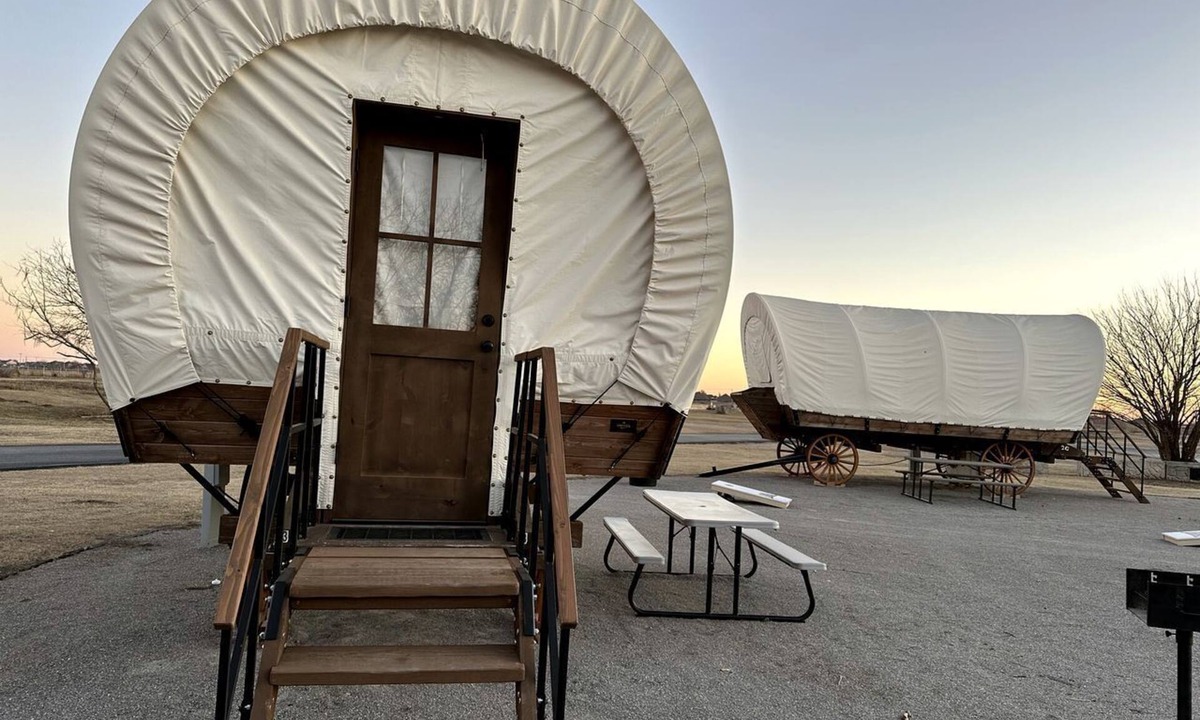 South Oklahoma City House | Authentic Wagon Rentals for a Family Getaway near Norman, Oklahoma