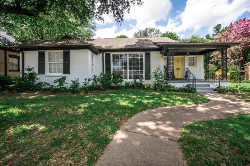 Tyler House | Azalea Cottage