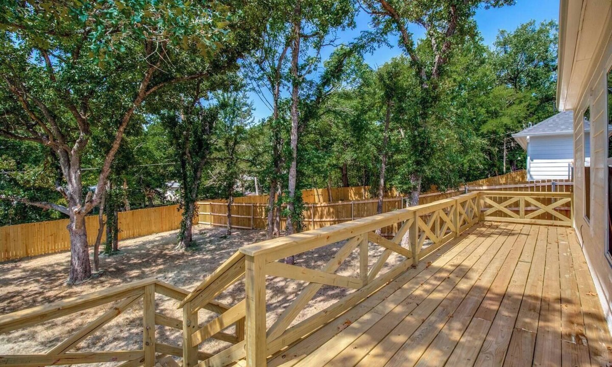 Denison House | Balcony✦Grill✦ Arcade games✦ Smart TVs
