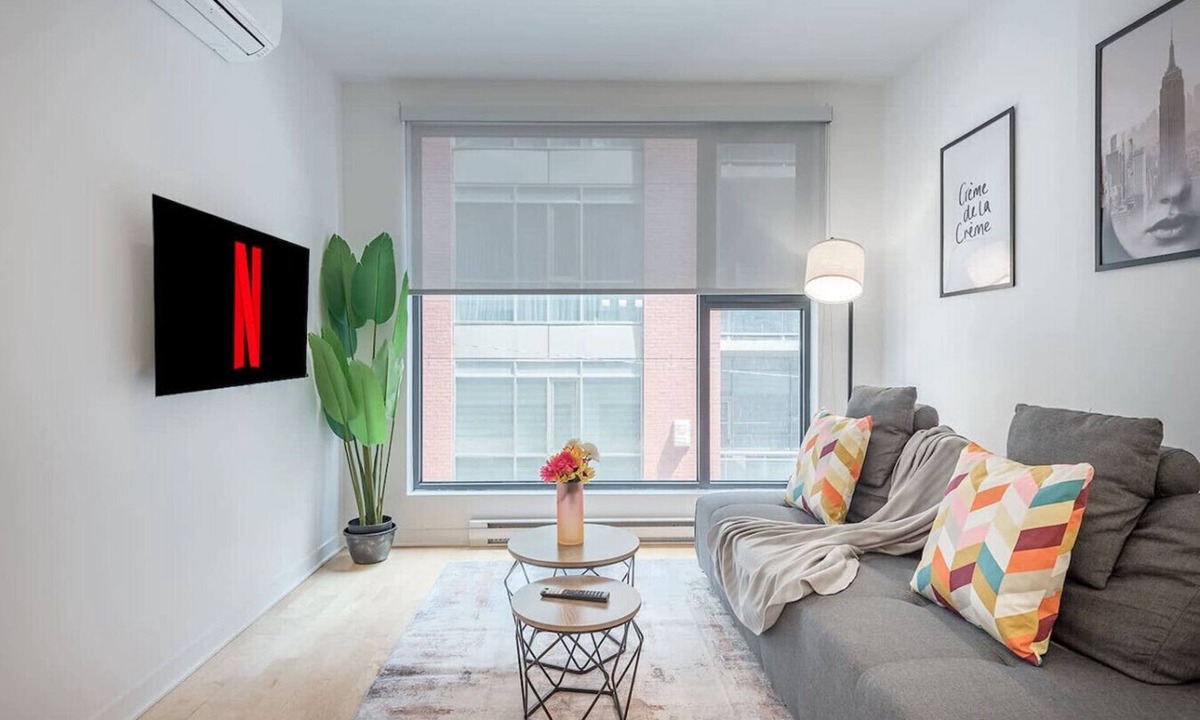 Cite Multimedia Apartment | Basilica- Quaint and Bright