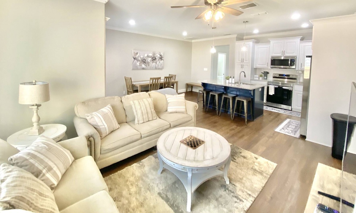 Tyler House | Be blessed not stressed in a new, spacious hometown comfort home