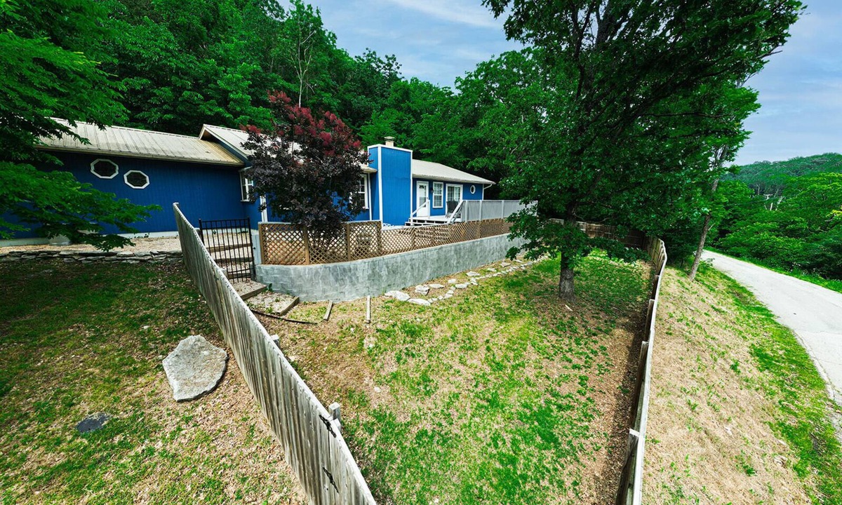 Garfield House | Beaver Bluff - Close to Eureka & Dam Site Lake Park