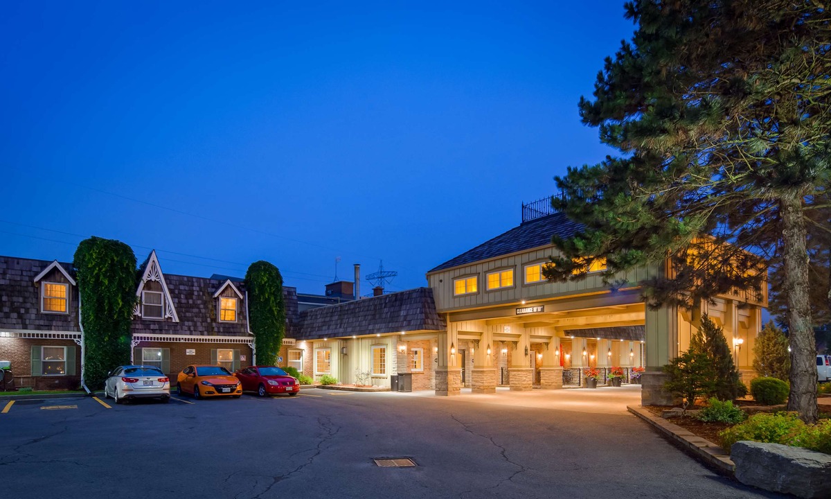 Cornwall Hotel | Best Western Parkway Inn & Conference Centre