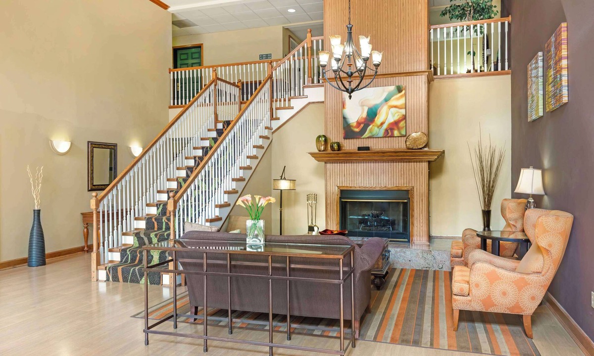 Bellmead Hotel | Best Western Plus Waco North