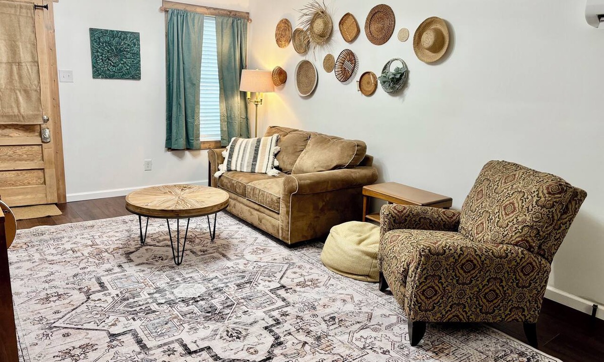 Searcy Apartment | Bison Hall 5, No cleaning fee, Near Harding