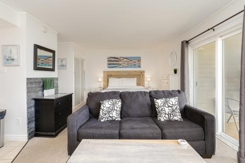 Craigleith Apartment | Blue Mountain Studio Oasis