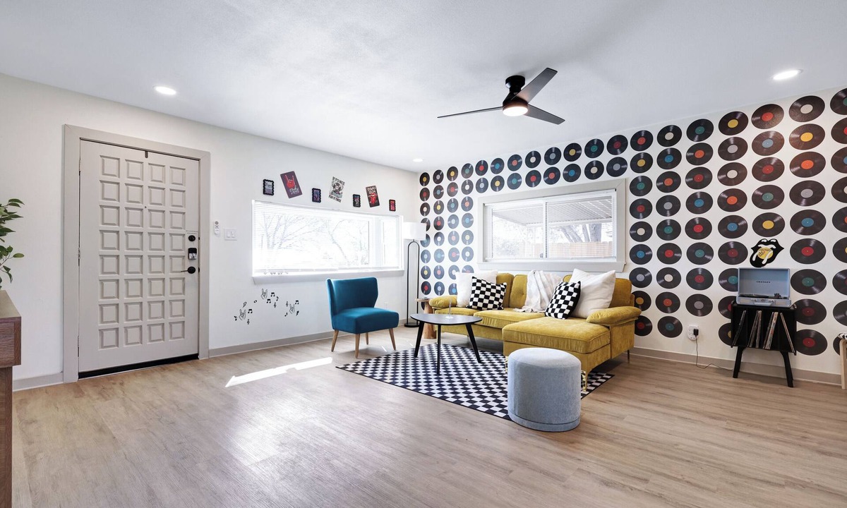 Southside House | BMT Vinyl Studio