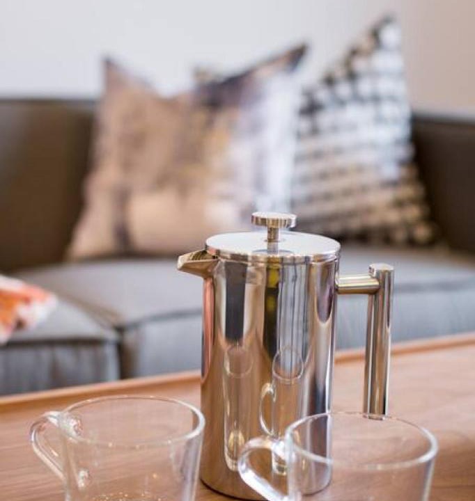 Mile End Apartment | Brand New Light filled Mile End Flat by Denstays
