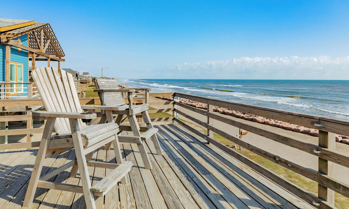 Surfside Beach House | Breakers Edge - Waterfront, 8 Sides of Sunshine!