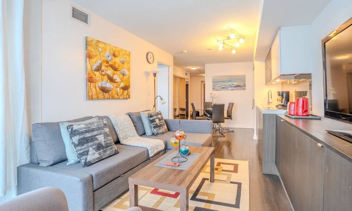CityPlace Condo | Bright City 1BR Walk Everywhere Sleeps 4