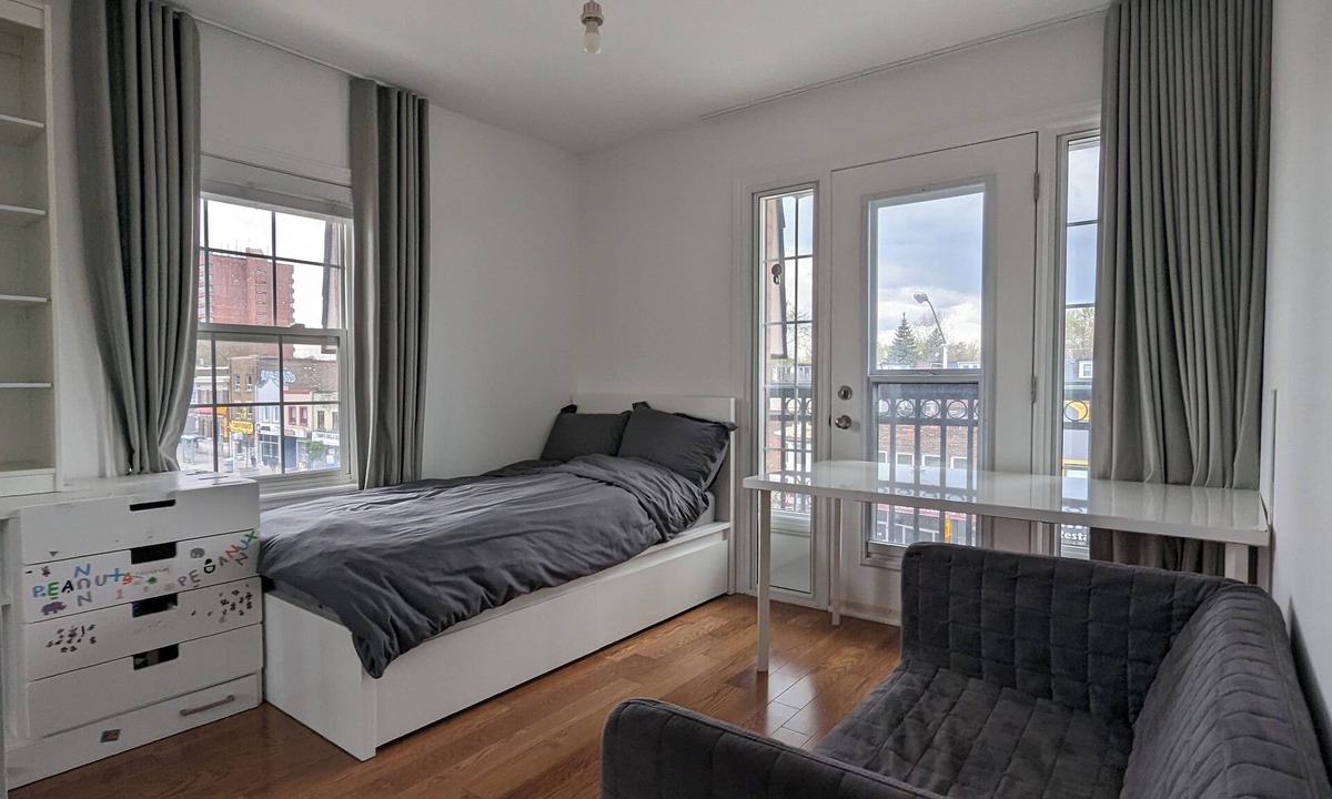 The Danforth House | Bright spacious rooms on the Danforth.