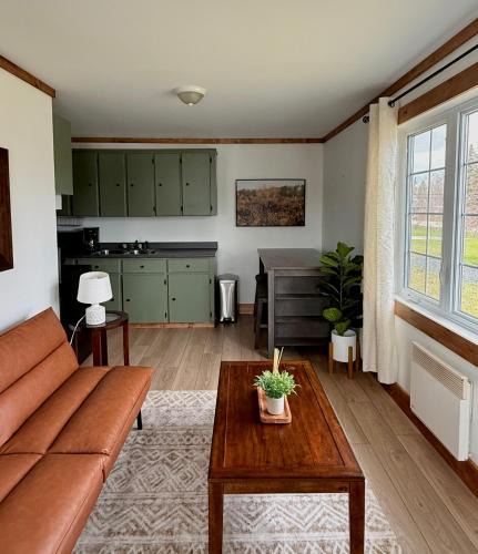 Deer Lake Apartment | Brooks Place