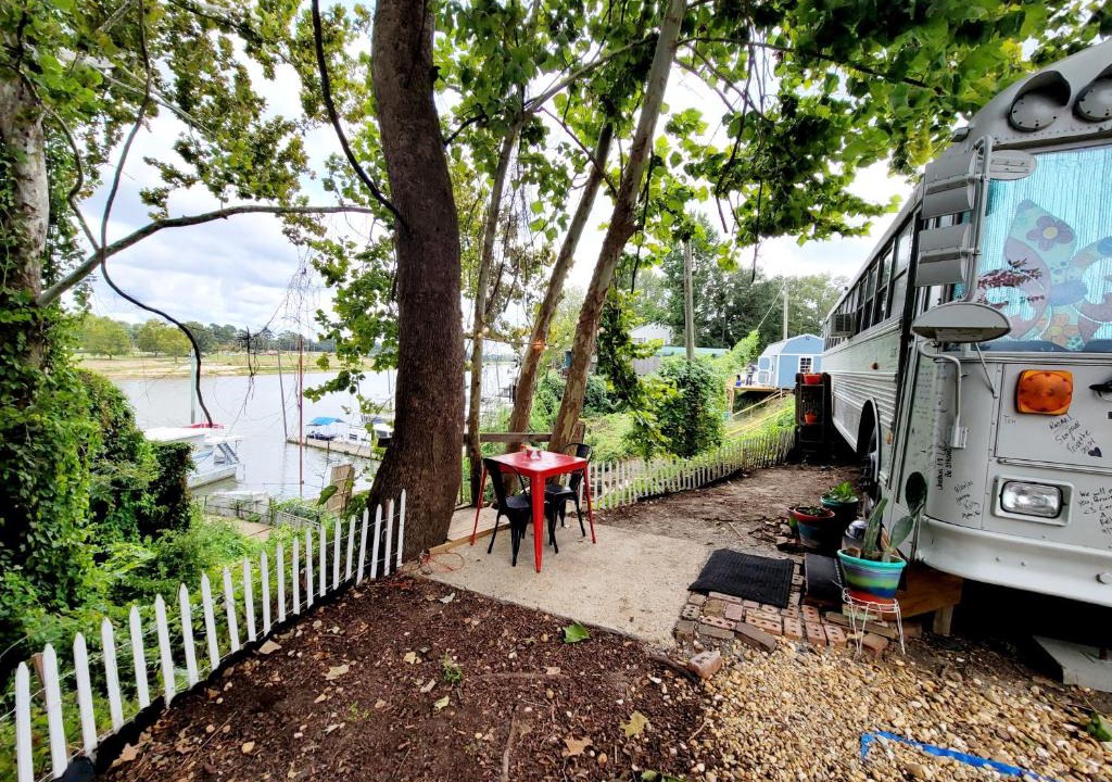 West Monroe House | Bruiser Cozy Riverfront School Bus Pet Friendly