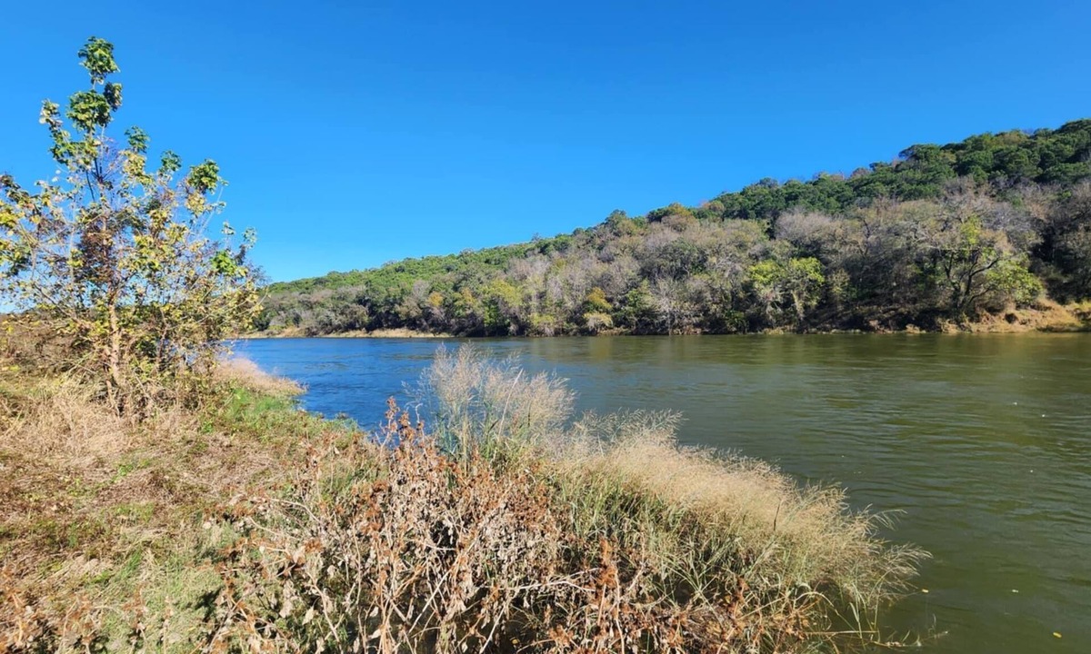 Rainbow Cabin | Cabin 10 Glamping on the Brazos River