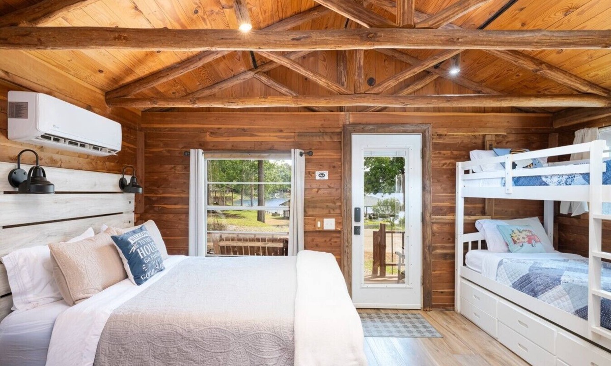Hemphill House | Cabin 5 Waterfront Cedar Cabin, Deck