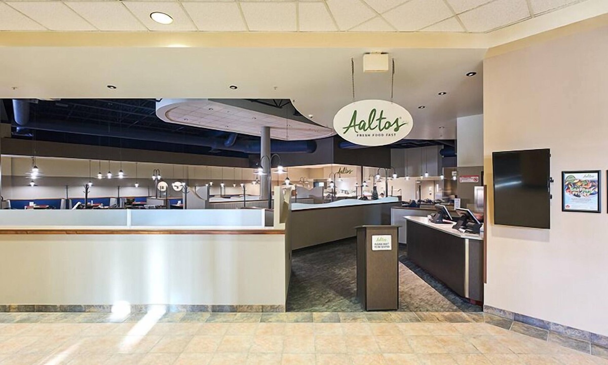 Regent Hotel | Canad Inns Destination Centre Club Regent Casino Hotel