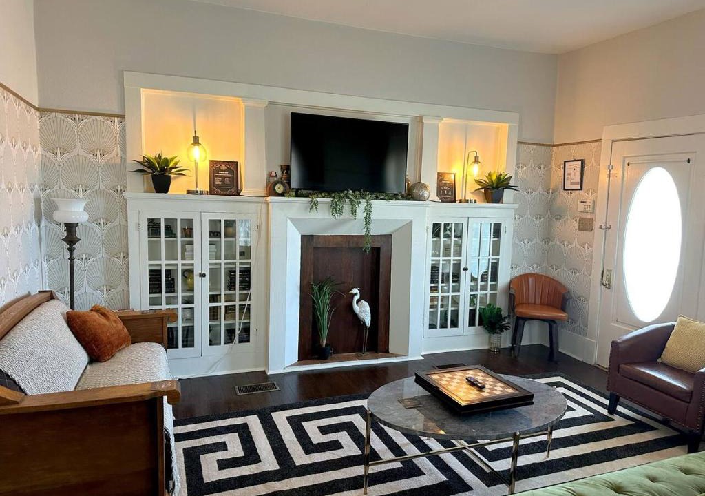 Downtown Historic House | Cane River Living Downtown I Historic District