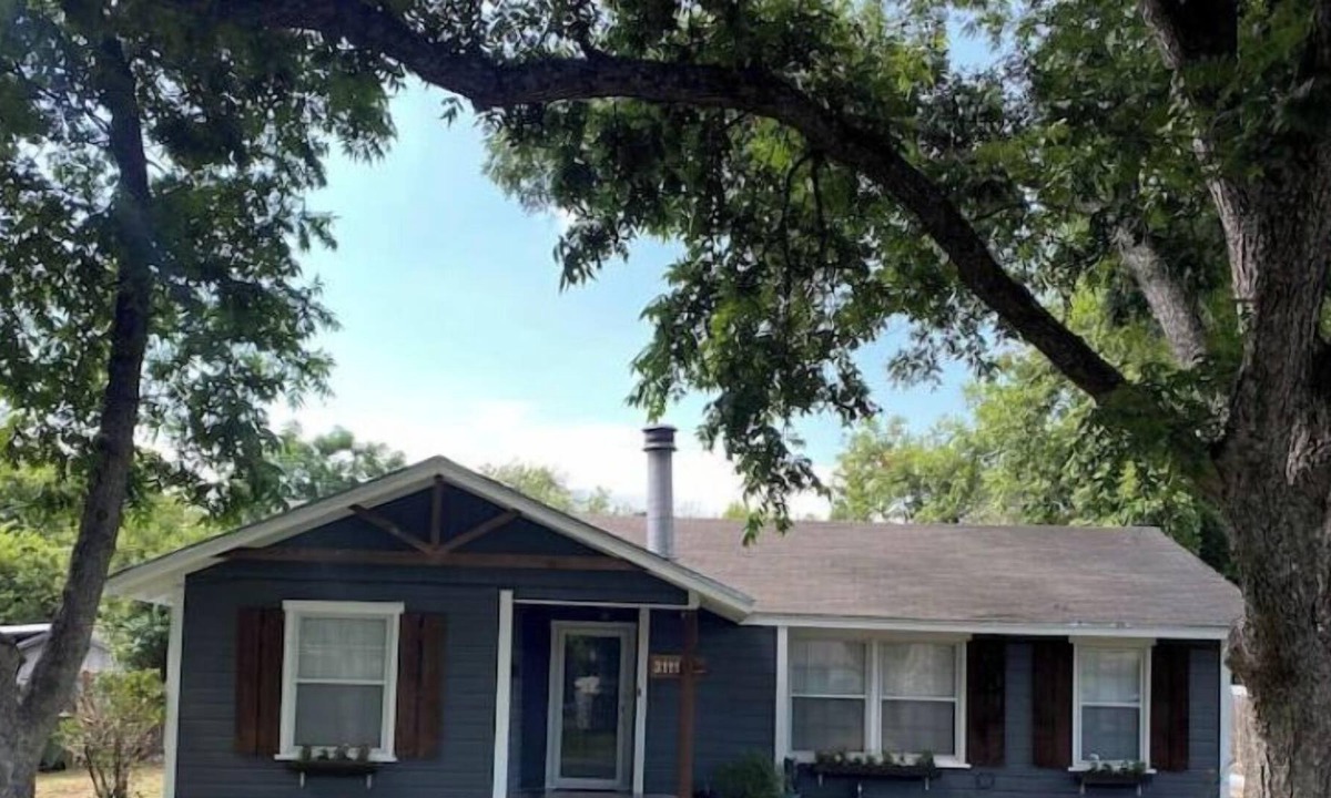 Dean Highland House | Casa de Reyes