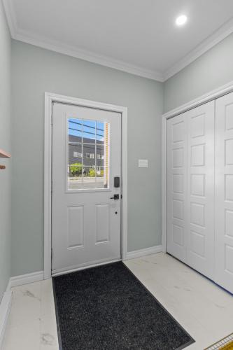 Downtown St. John's House | Central 5BR St Johns Stay Near MUN & Downtown