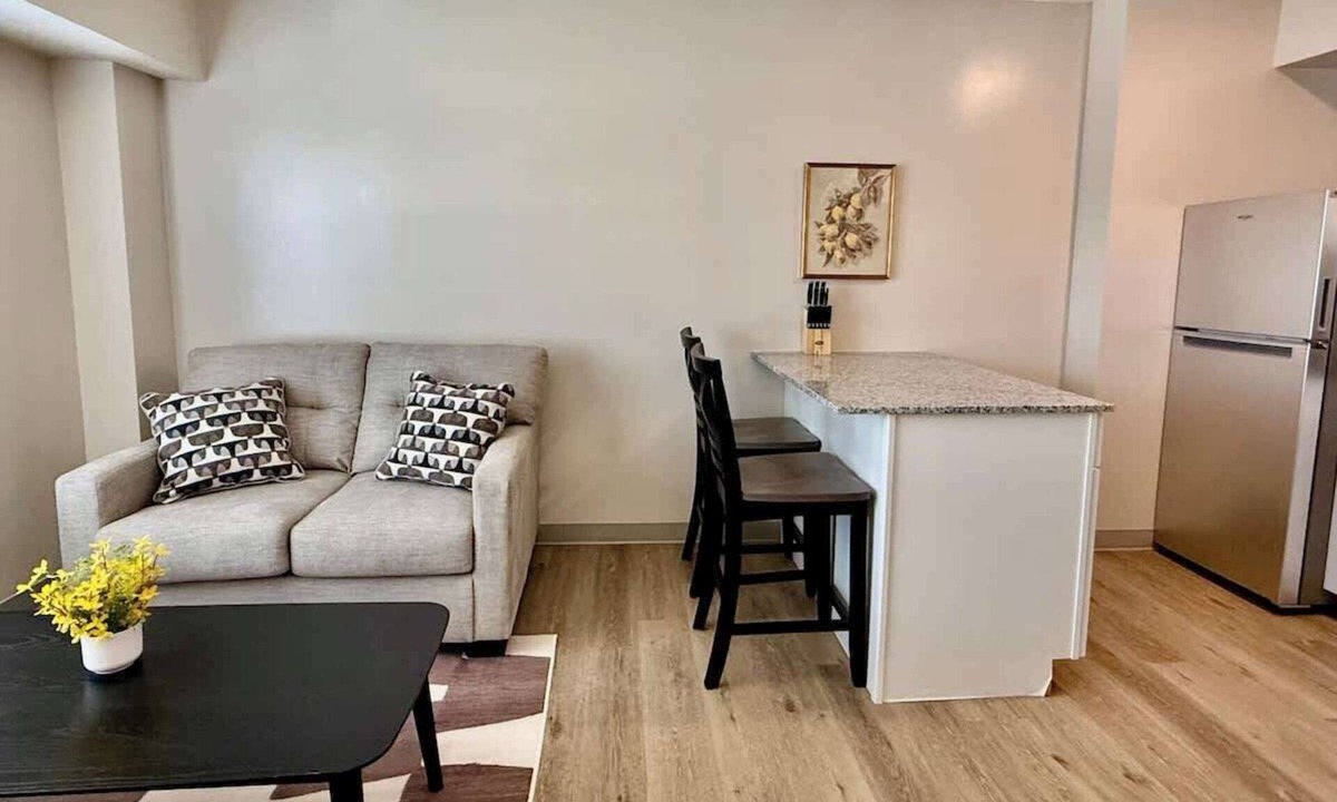 North Central Omaha Apartment | Central Omaha Apartment w/ Gym & Free Parking