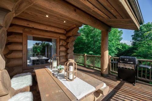Val-des-Lacs Ski Chalet | Chalet Chic Rustique & SPA - Tremblant
