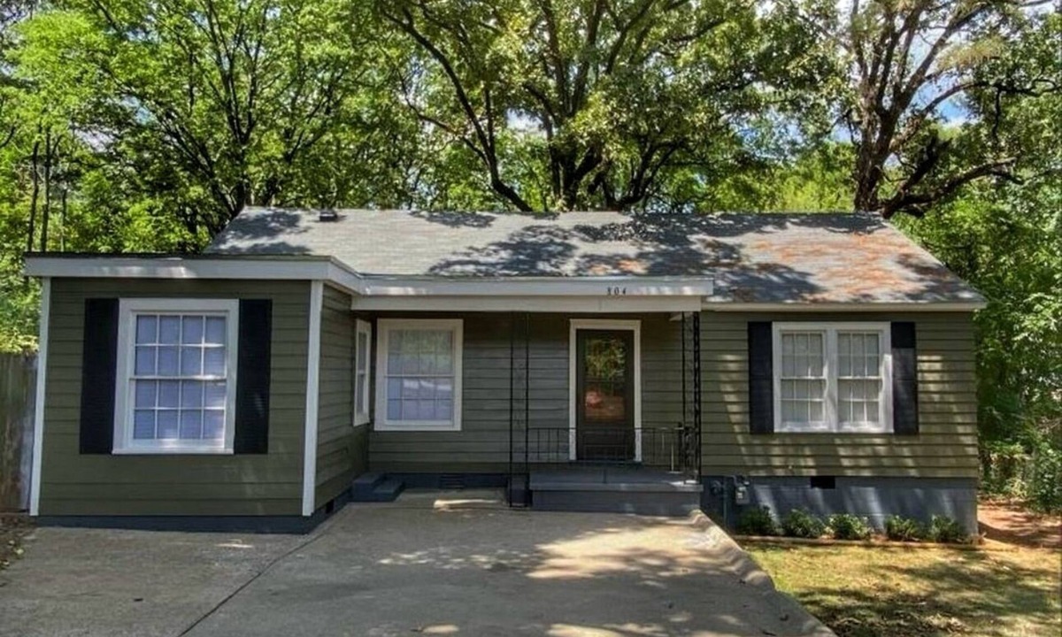 Capitol Hill House | Charming 3-bedroom house in lovely Little Rock with WiFi, AC