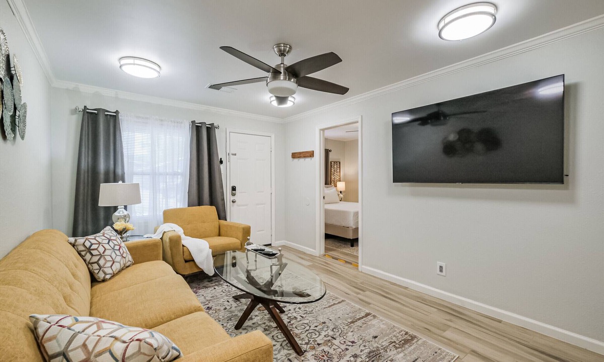 Shady Acres House | Charming private home sleeps 6 in the Heights near Downtown with fast WiFi, smart TVs, ample parking, and a primary king bed for a comfortable stay.