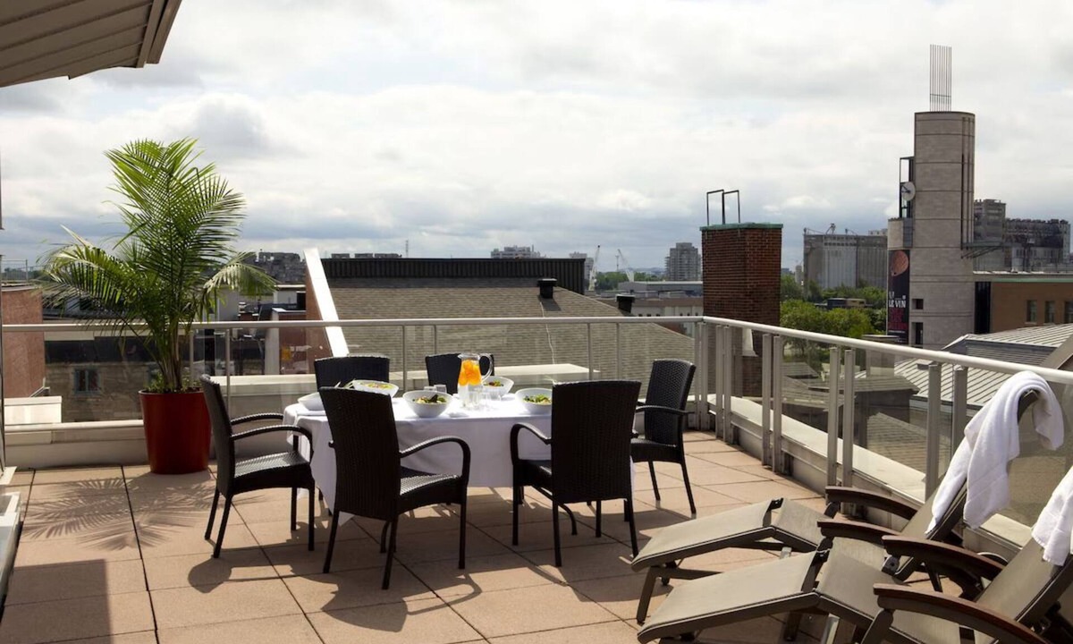 Old Montreal Hotel | Charming Suite Perfect for Romantic Escapes in Old Montreal & Underground City!