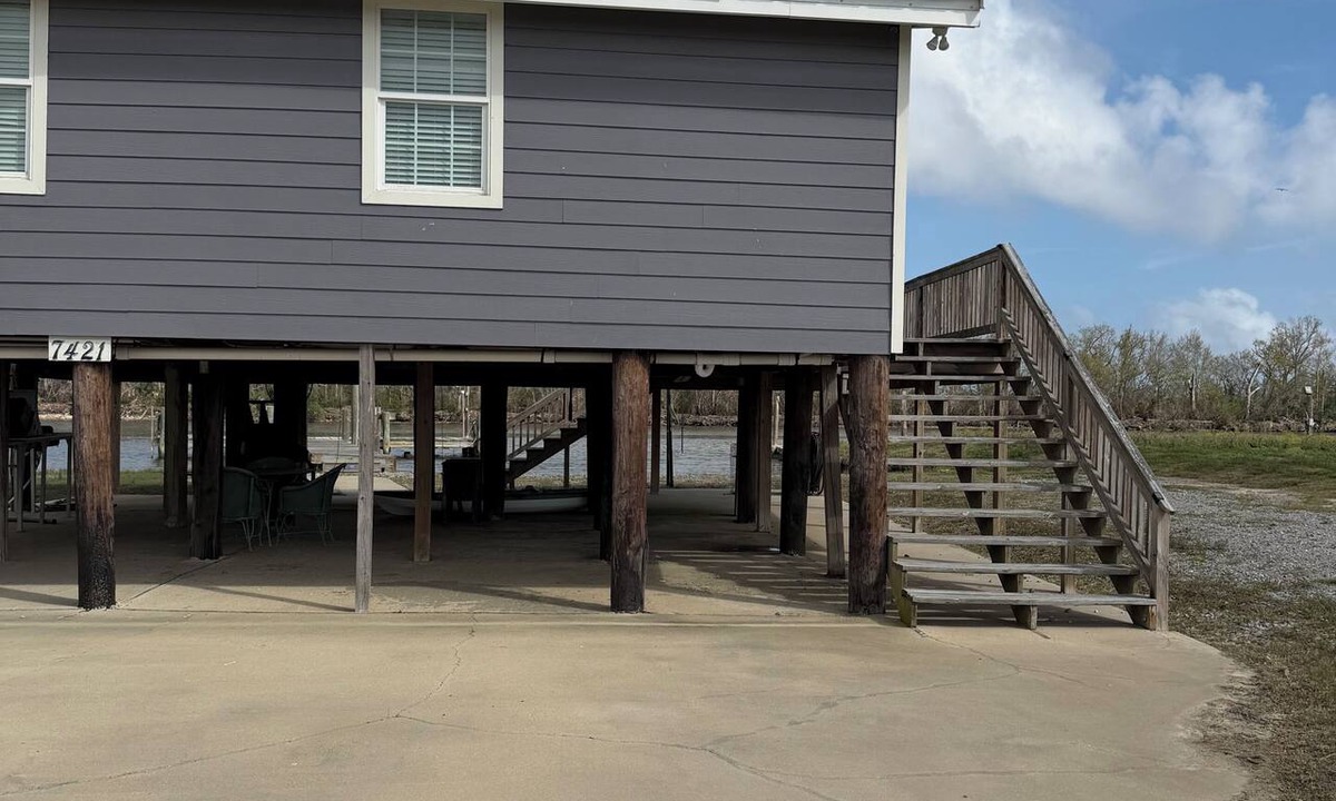 Chauvin House | Coco Dreams Charming Camp in Cocodrie