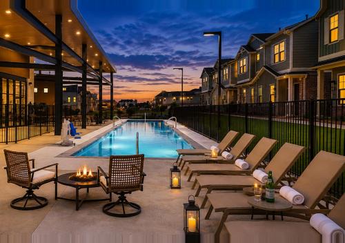 Plano Villa | Collin Creek Executive Residences