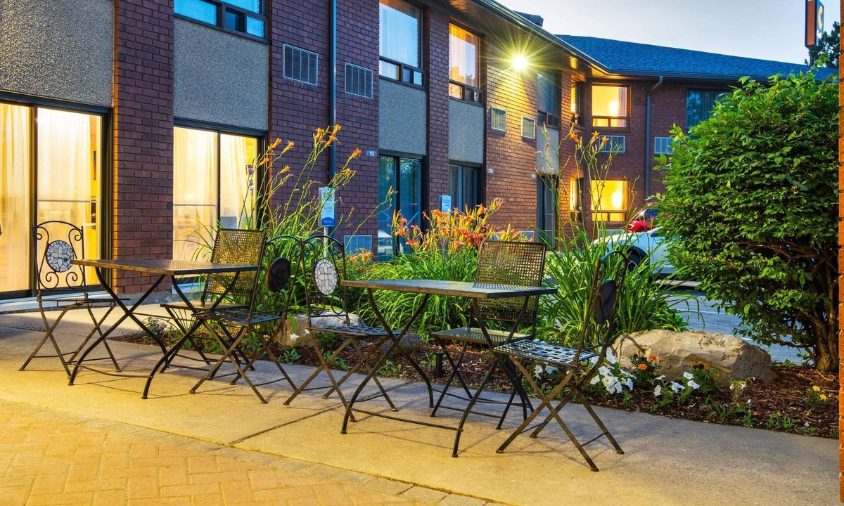 Kingston Hotel | Comfort Inn Kingston - Highway 401